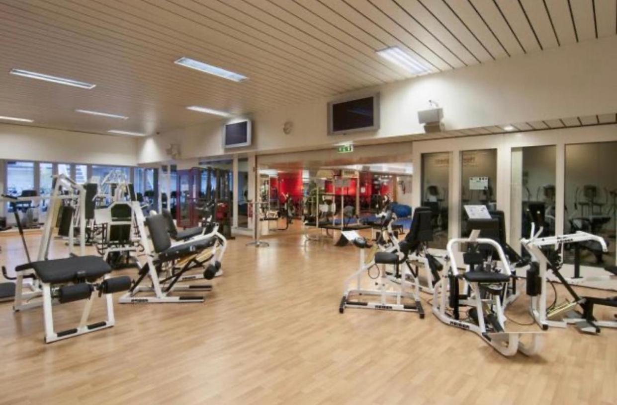 Studio Zurich Luaran gambar
