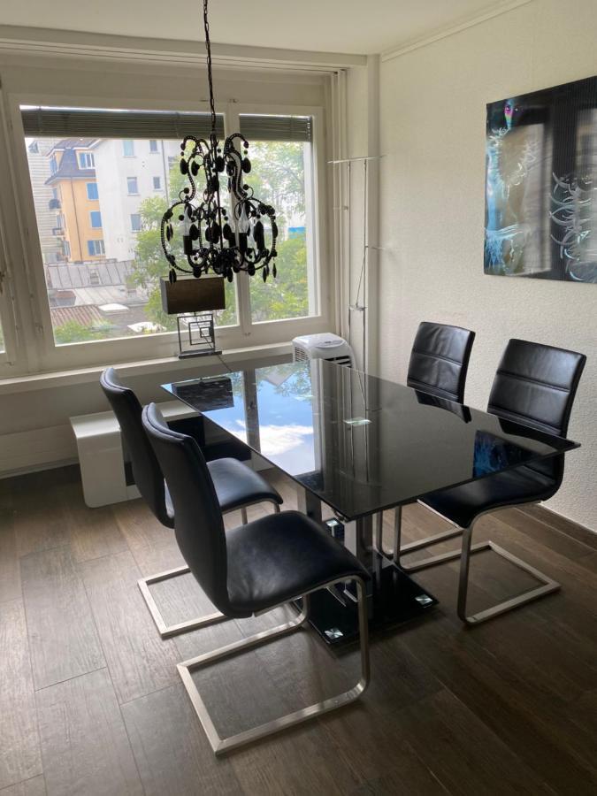 Studio Zurich Luaran gambar