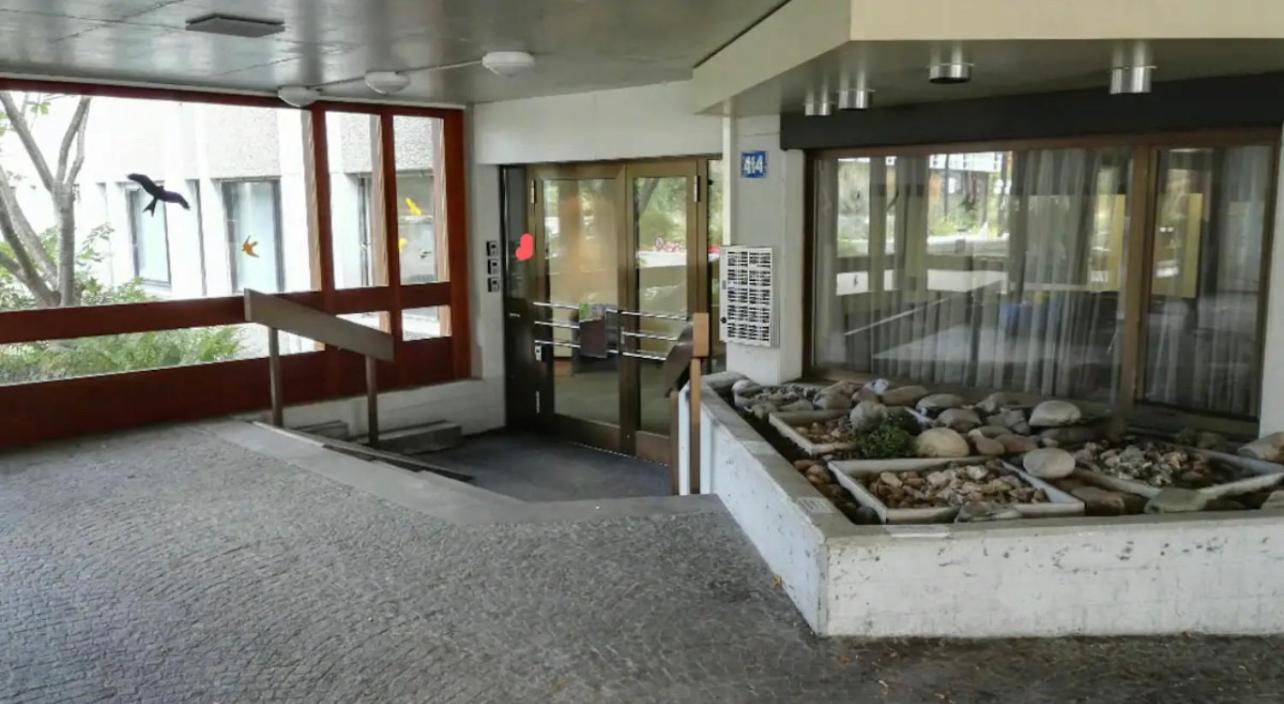 Studio Zurich Luaran gambar