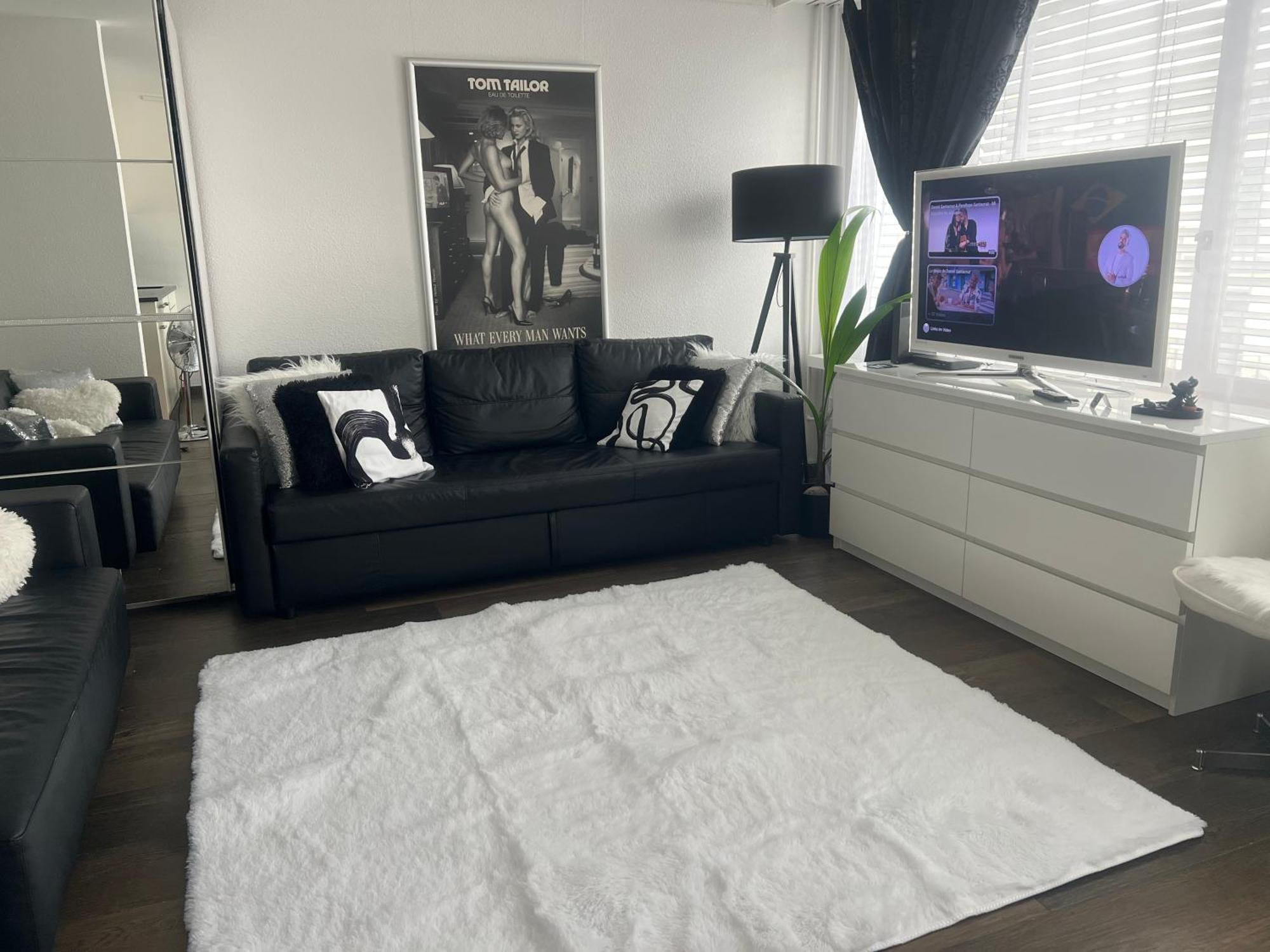 Studio Zurich Luaran gambar